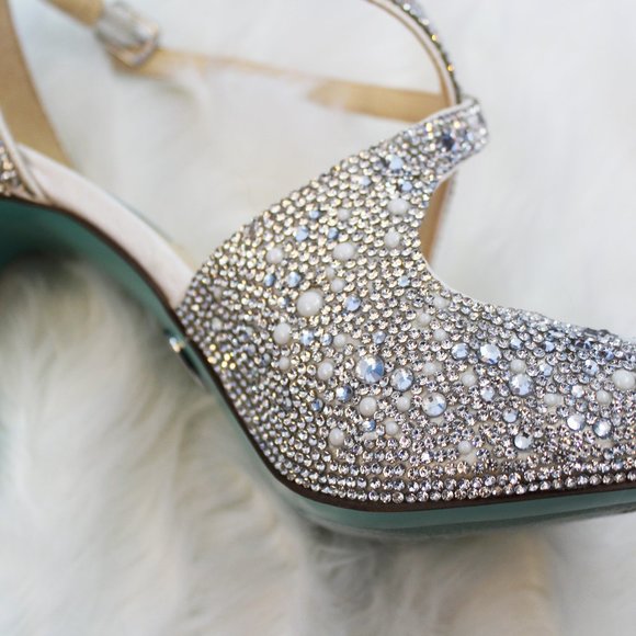 Betsey Johnson Sparkling Size 8 BLING-TASTIC 4" Heels - Picture 8 of 8